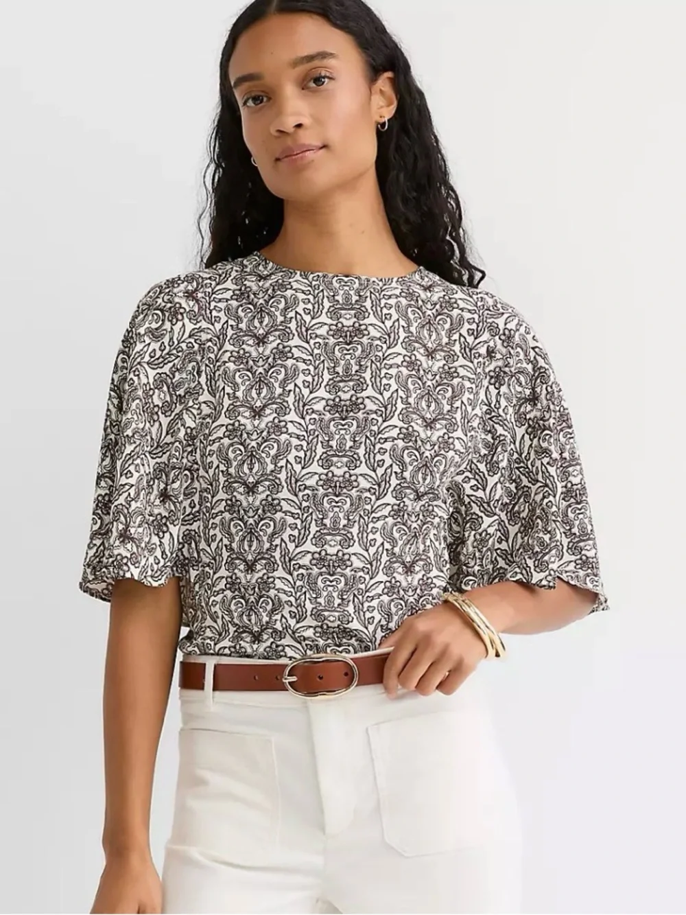 Lace Garden Cape Sleeve Top - Picture 3 of 4